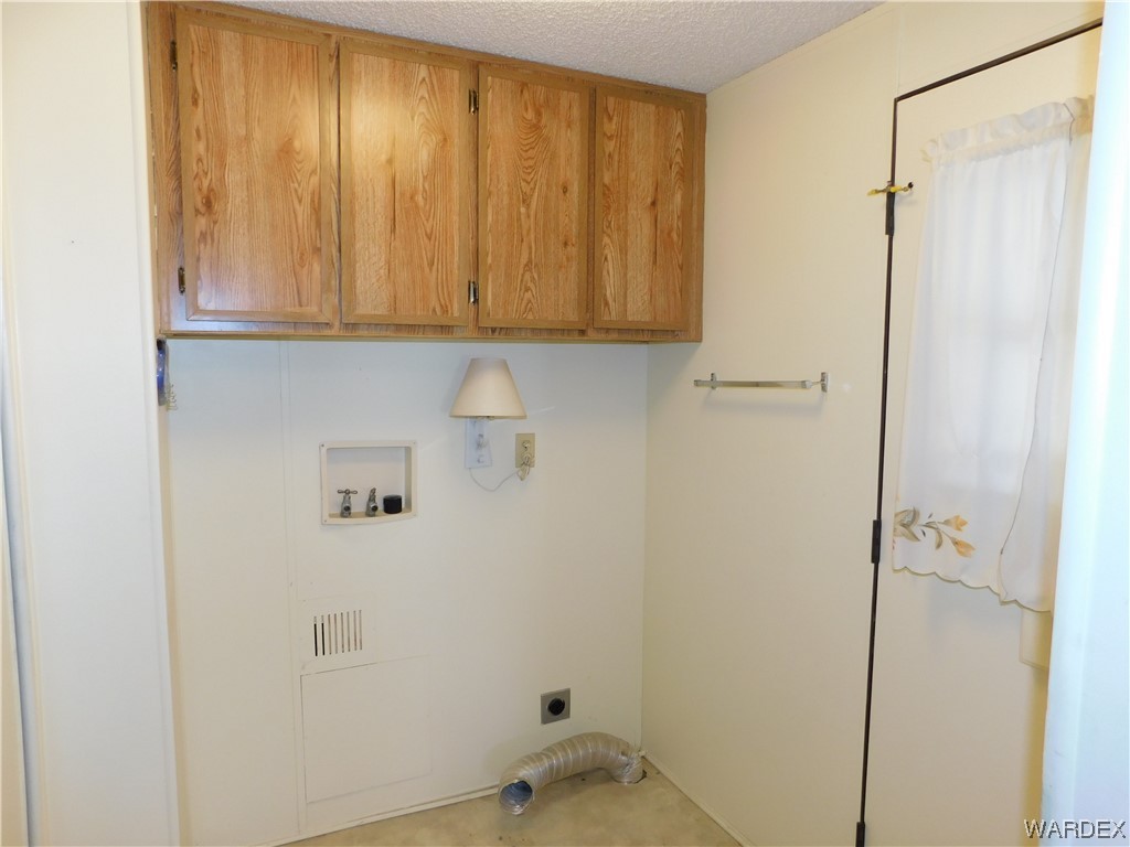 3003 Hualapai Mountain Road, Unit 55 Kingman, AZ 86401 - Photo 29 of 38 a bathroom with a shower and a sink