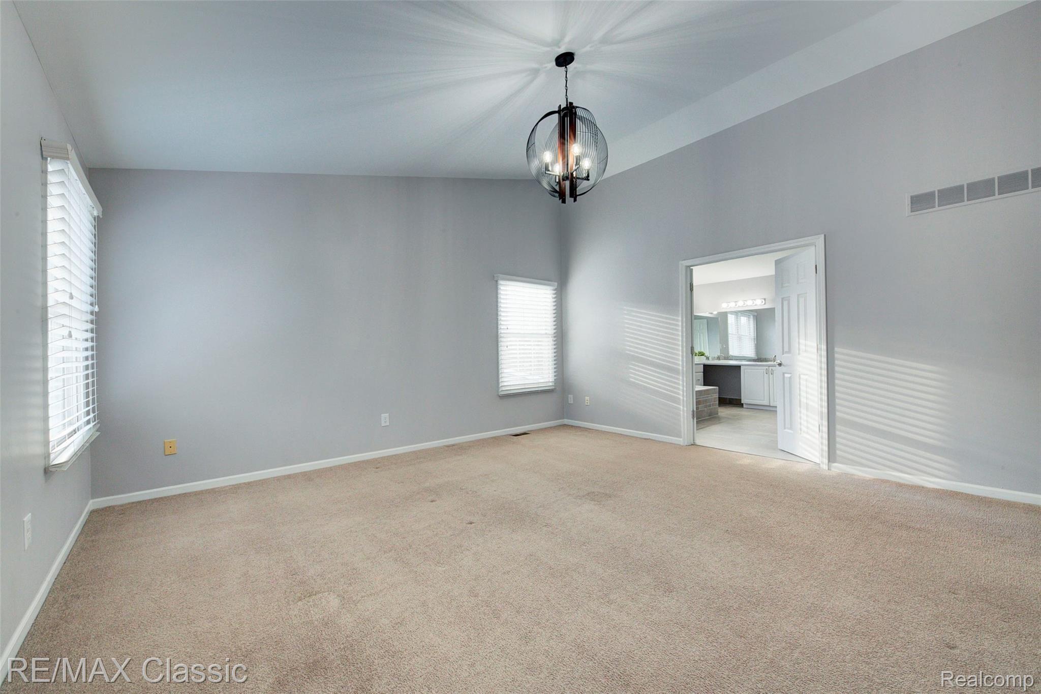 1014 Pointe Pl Boulevard Rochester, MI 48307 - Photo 53 of 80 930A3336_7_8.jpg