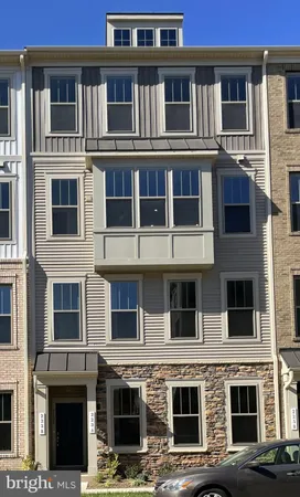 $3,100 | 223 B Park, Manassas Park, VA 20111