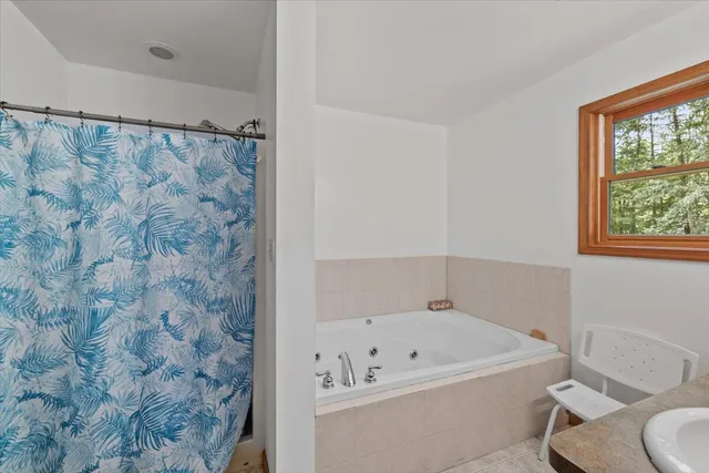 $424,900 | 191 Cedar Lane, Canadensis, PA 18325