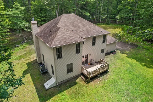 $424,900 | 191 Cedar Lane, Canadensis, PA 18325