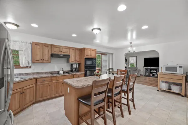 $424,900 | 191 Cedar Lane, Canadensis, PA 18325