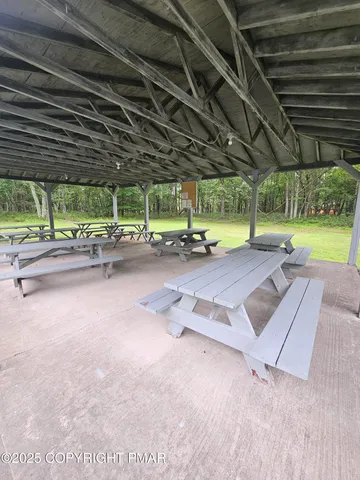 $424,900 | 191 Cedar Lane, Canadensis, PA 18325