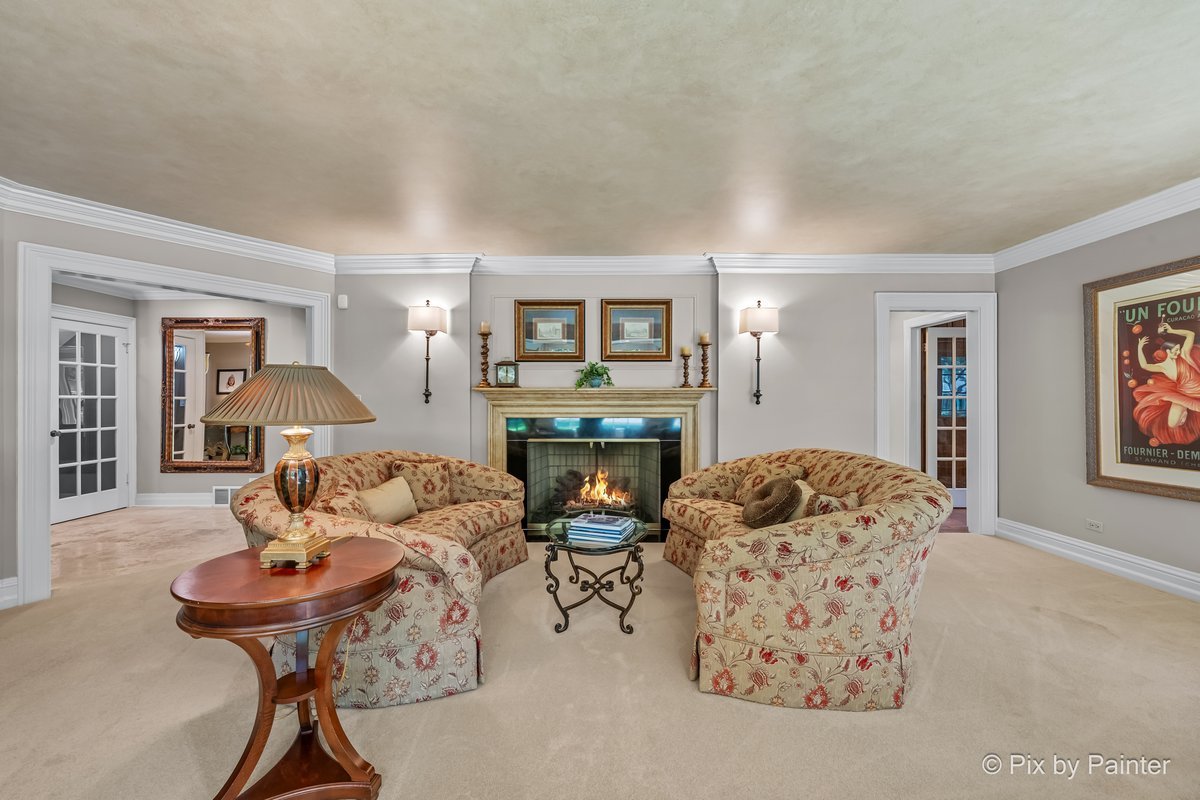 1986 Camphill Circle Inverness, IL 60067 - Photo 13 of 34