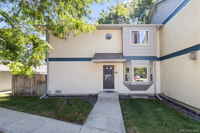 a front view of house with yard