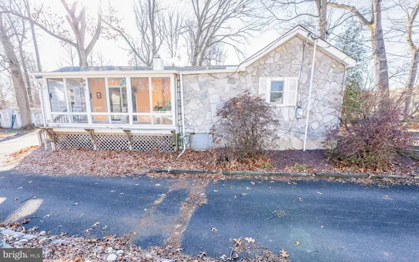 $490,000 | 513 Eggert Crossing Road, Ewing, NJ 08638