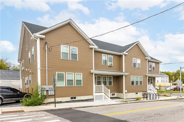 $1,199,000 | 872 Branch Avenue, Providence, RI 02904