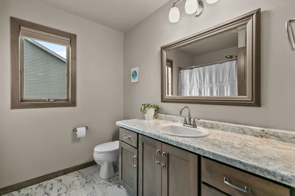 $575,000 | 2934 East Turquoise Lane, Appleton, WI 54913