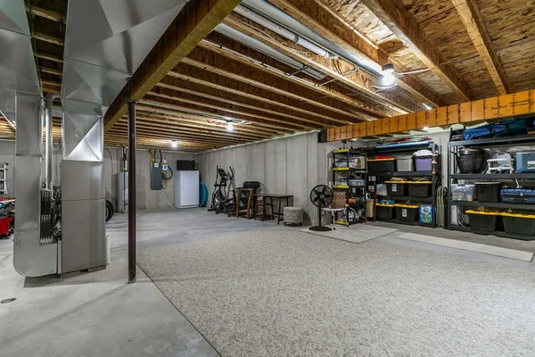 $575,000 | 2934 East Turquoise Lane, Appleton, WI 54913