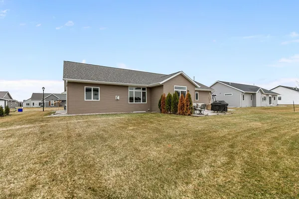 $575,000 | 2934 East Turquoise Lane, Appleton, WI 54913