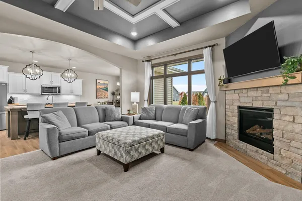 $575,000 | 2934 East Turquoise Lane, Appleton, WI 54913