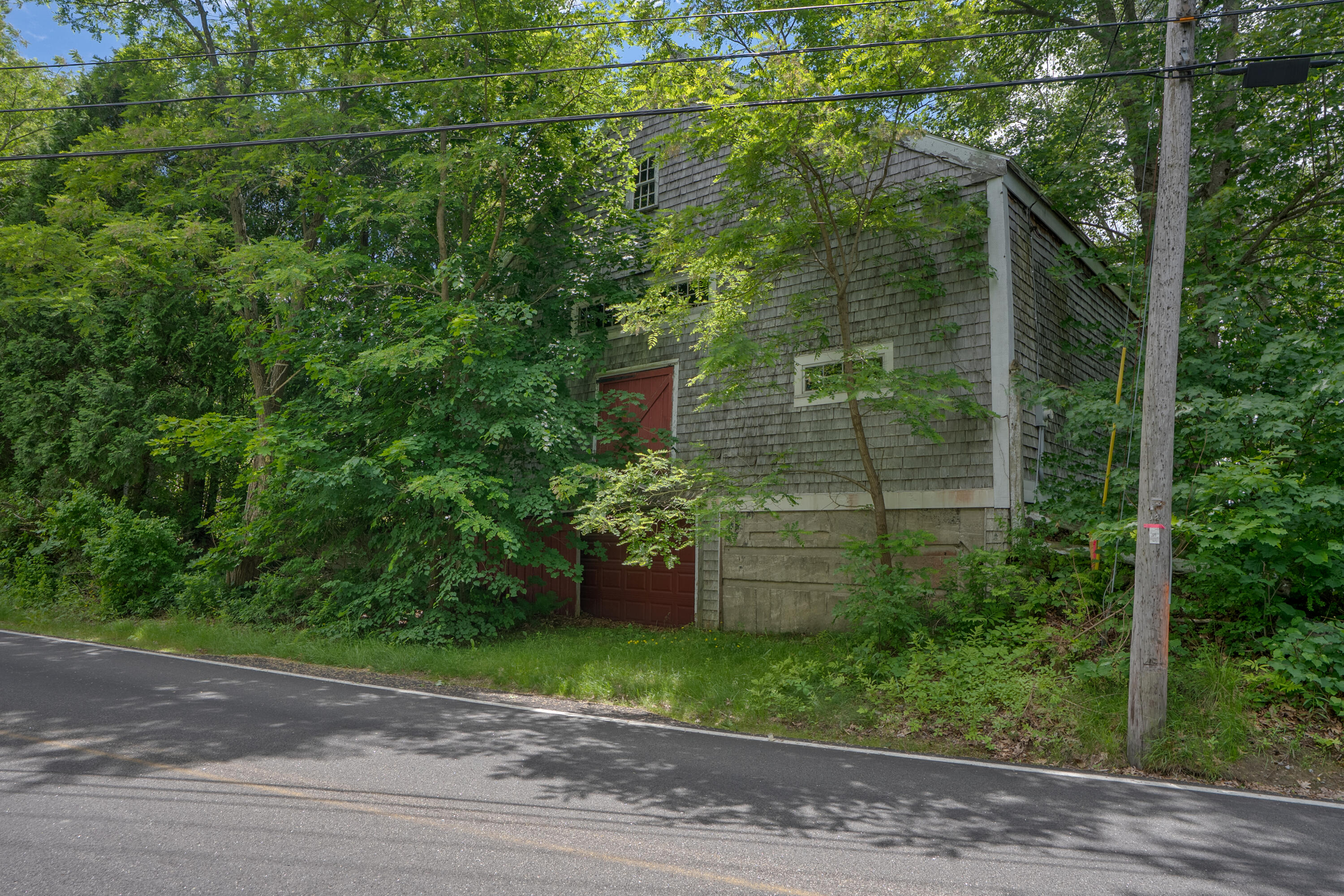 1 River Road Kennebunkport, ME 04046 - Photo 72 of 76 Street Elevation Barn
