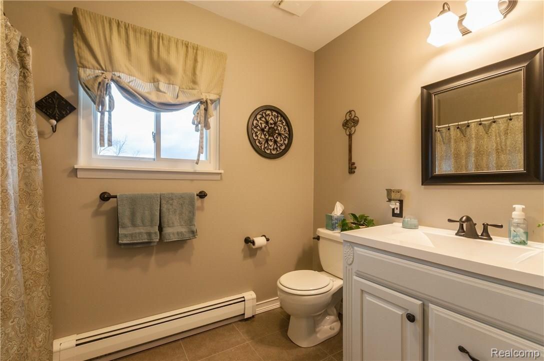 8345 Buckell Lake Road Holly, MI 48442 - Photo 29 of 39 8345 Buckell Lake-26.jpg