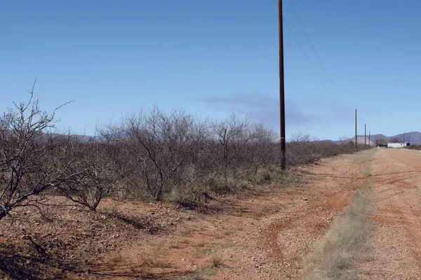 $2,900 | 22-acre North Mesa Court, Unit 1070, Douglas, AZ 85607