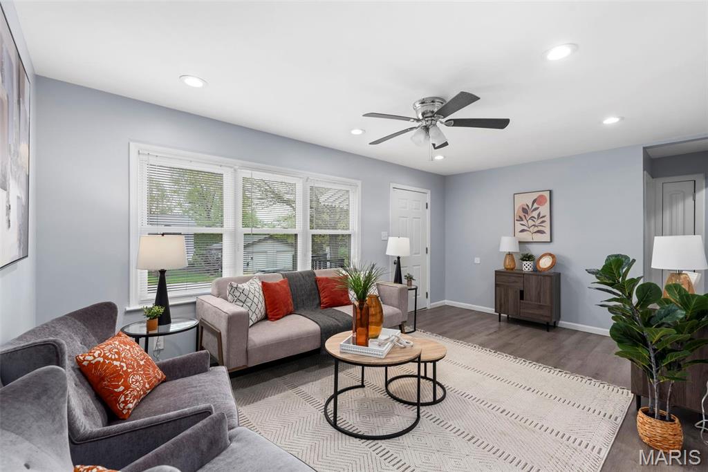 449 Hillcrest Boulevard Ballwin, MO 63021 - Photo 6 of 31