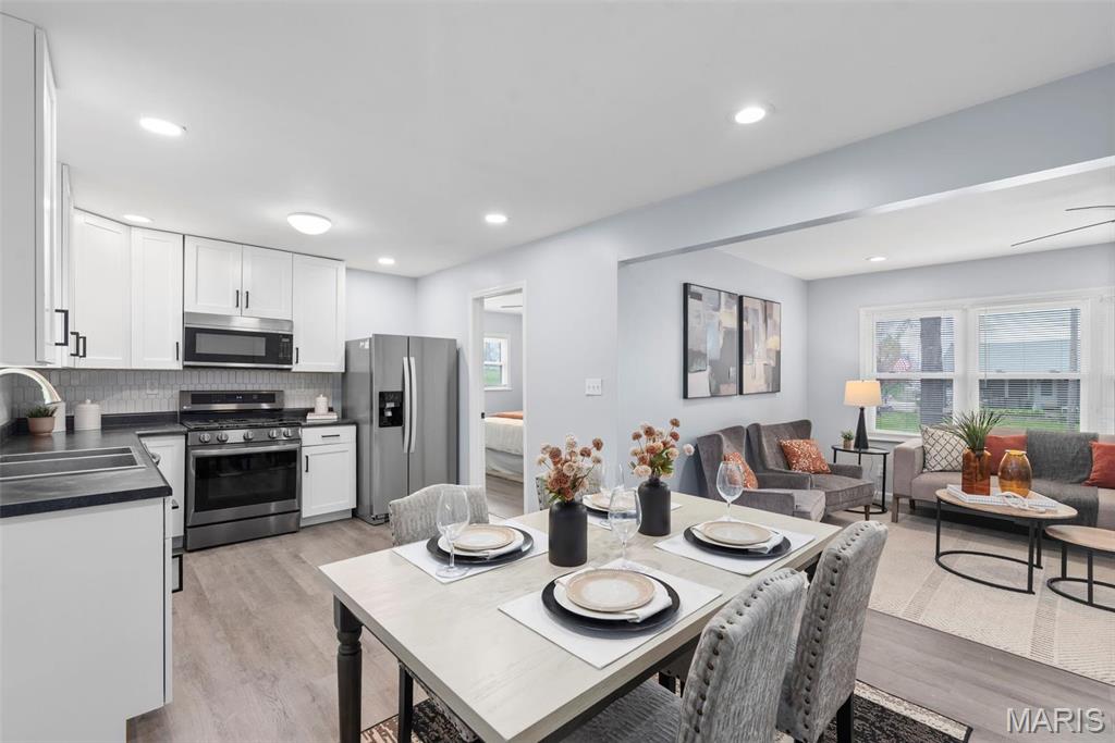 449 Hillcrest Boulevard Ballwin, MO 63021 - Photo 9 of 31