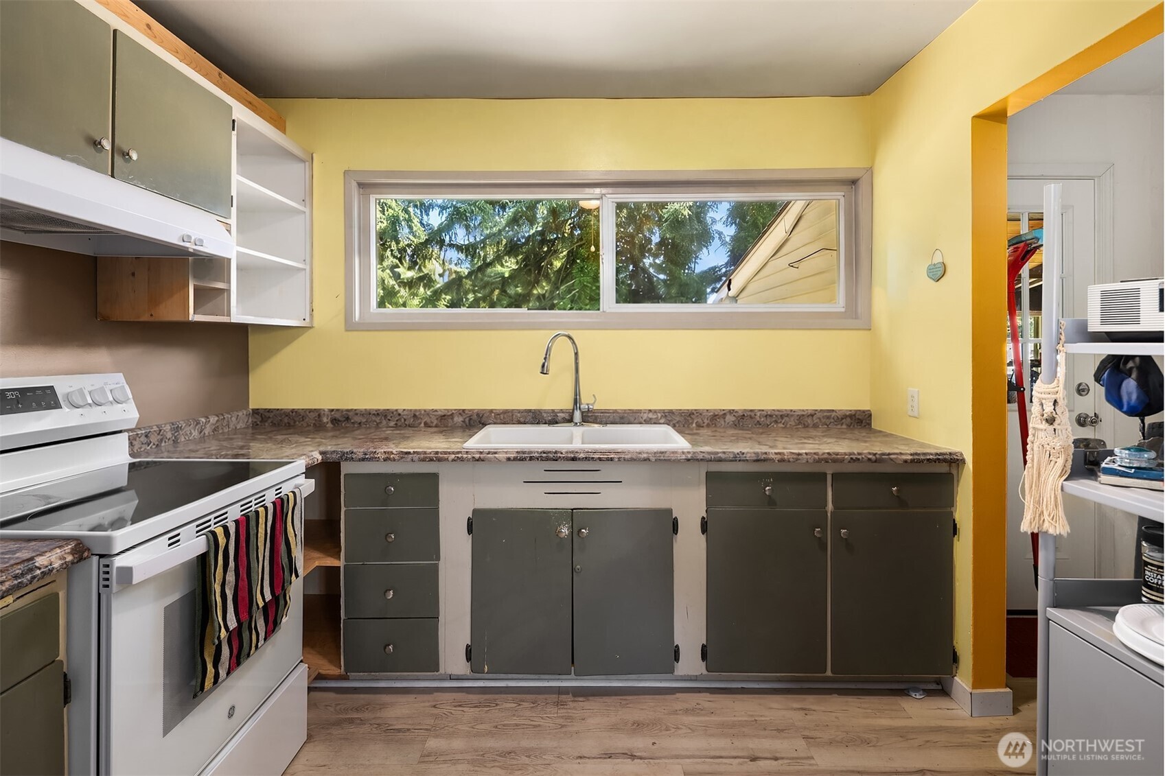 4009 Northeast 23rd Place Renton, WA 98056 - Photo 9 of 19