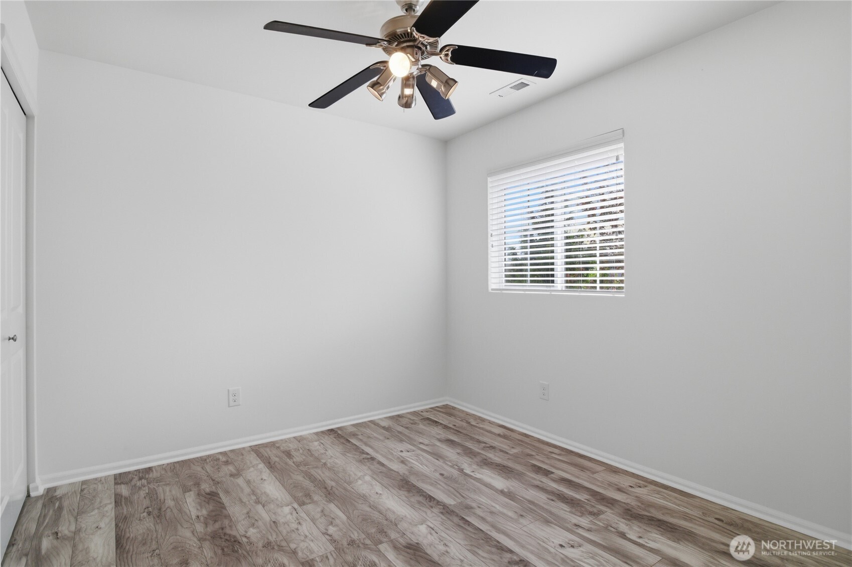 3029 Eagle Loop Northeast Lacey, WA 98516 - Photo 33 of 40