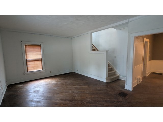 415 Parham Street Muscatine, IA 52761 - Photo 4 of 17