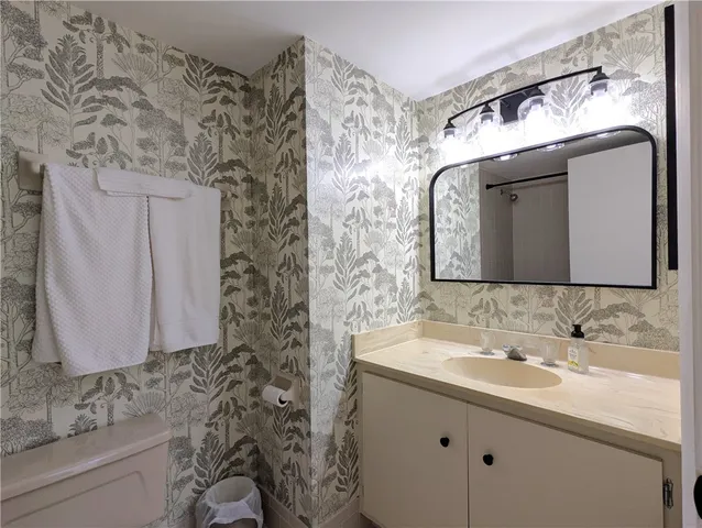 $7,000 | 2155 Galleon Drive, Unit E4, Vero Beach, FL 32963