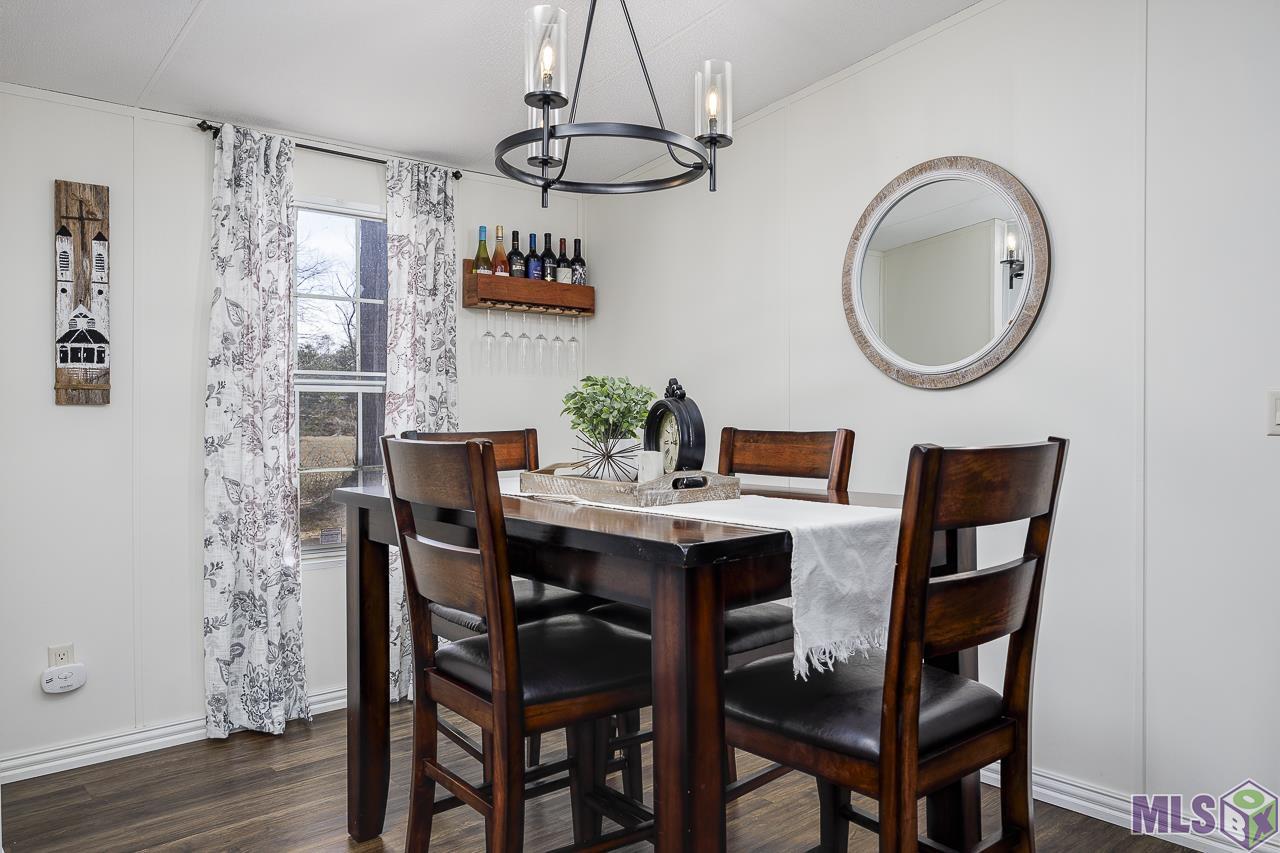 9486 Reine Road St. Amant, LA 70774 - Photo 7 of 18 Dining Area