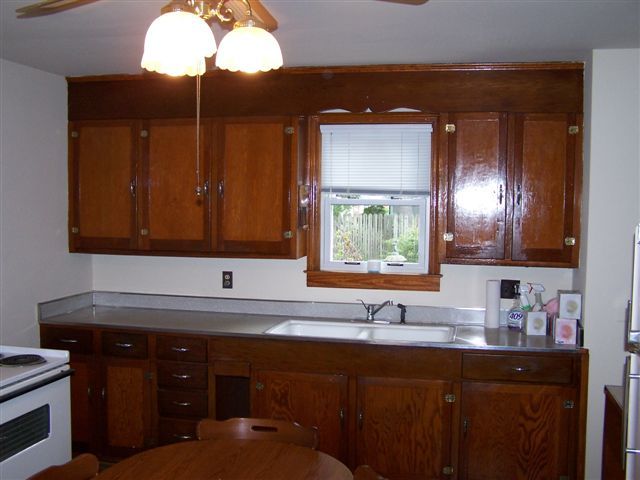 2347 Howard Road Southwest Roanoke, VA 24015 - Photo 8 of 13 Kitchen