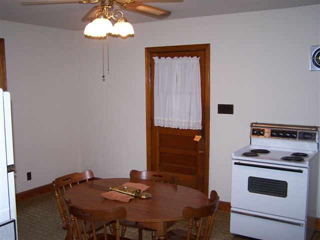 2347 Howard Road Southwest Roanoke, VA 24015 - Photo 9 of 13 Kitchen