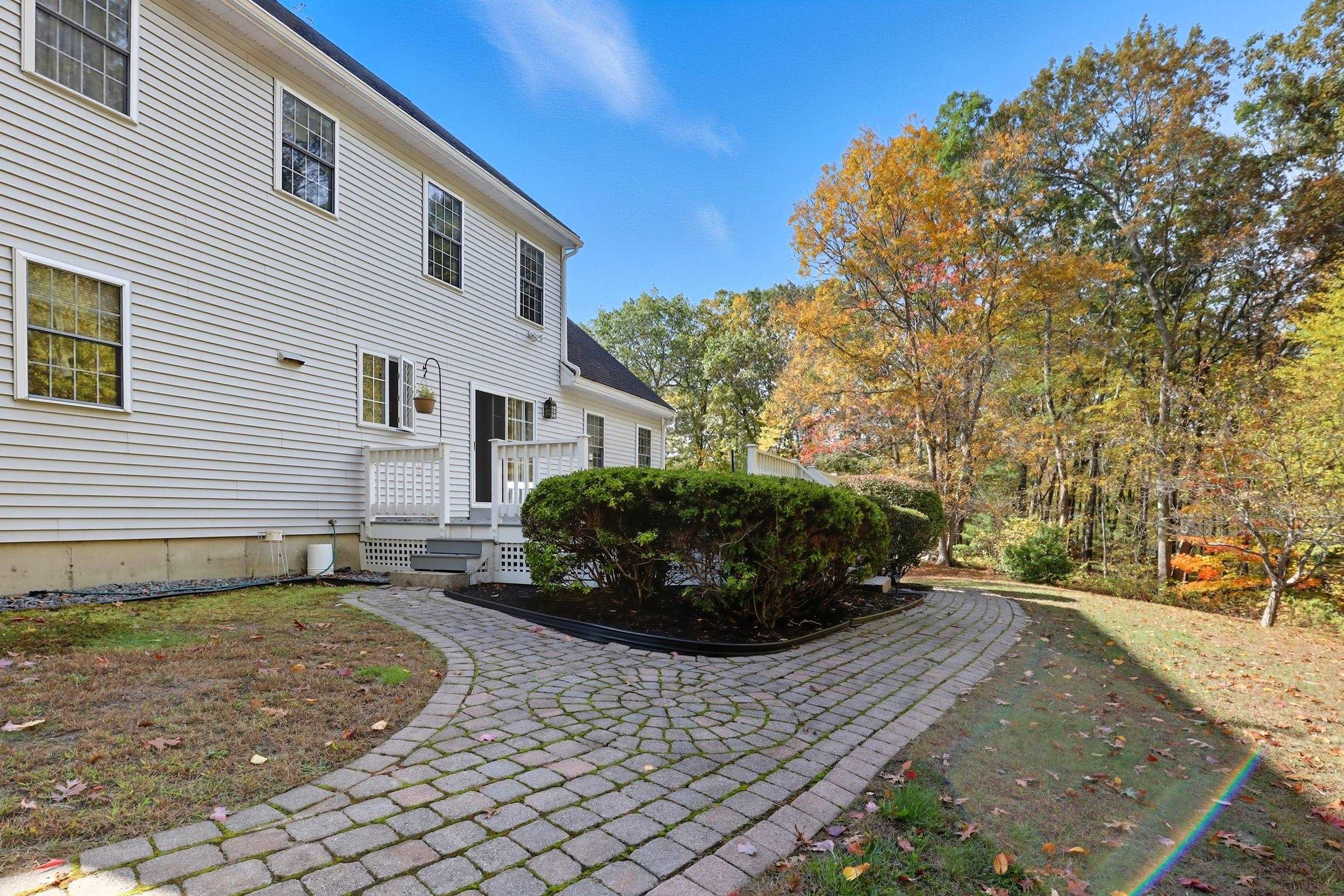 13 Cottonwood Road Plaistow, NH 03865 - Photo 16 of 30