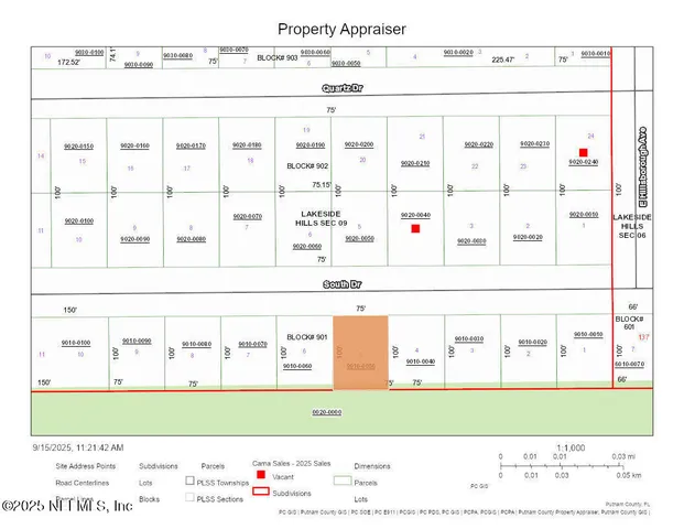 a black and white photo of a picture