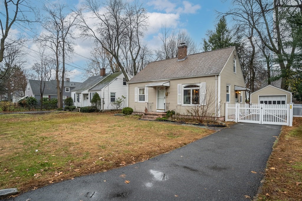 107 Mayflower Road Springfield, MA 01118 - Photo 3 of 32 a view of a house with a yard