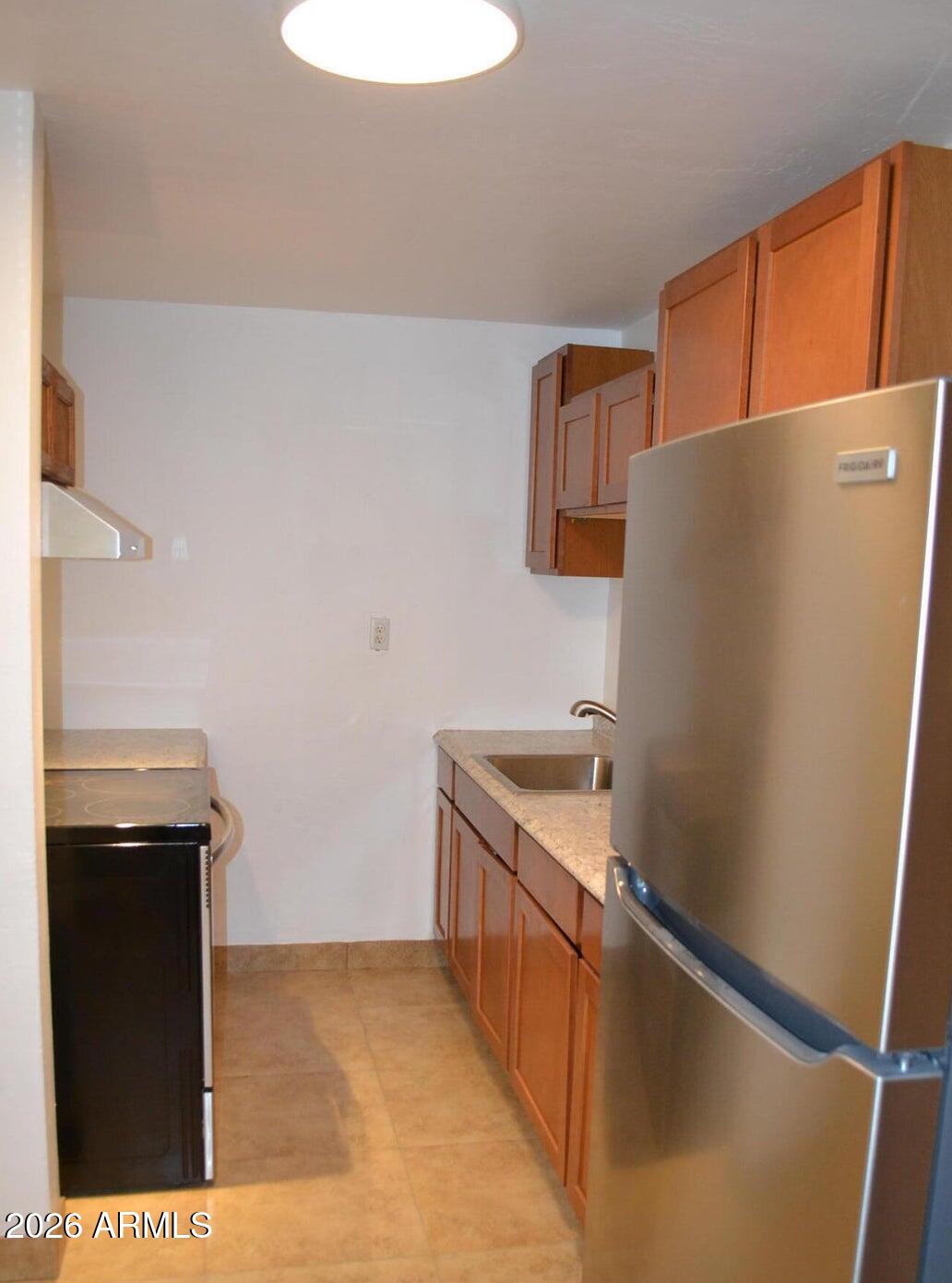 44 North Mountain Road, Unit 5 Apache Junction, AZ 85120 - Photo 5 of 9 Kitchen
