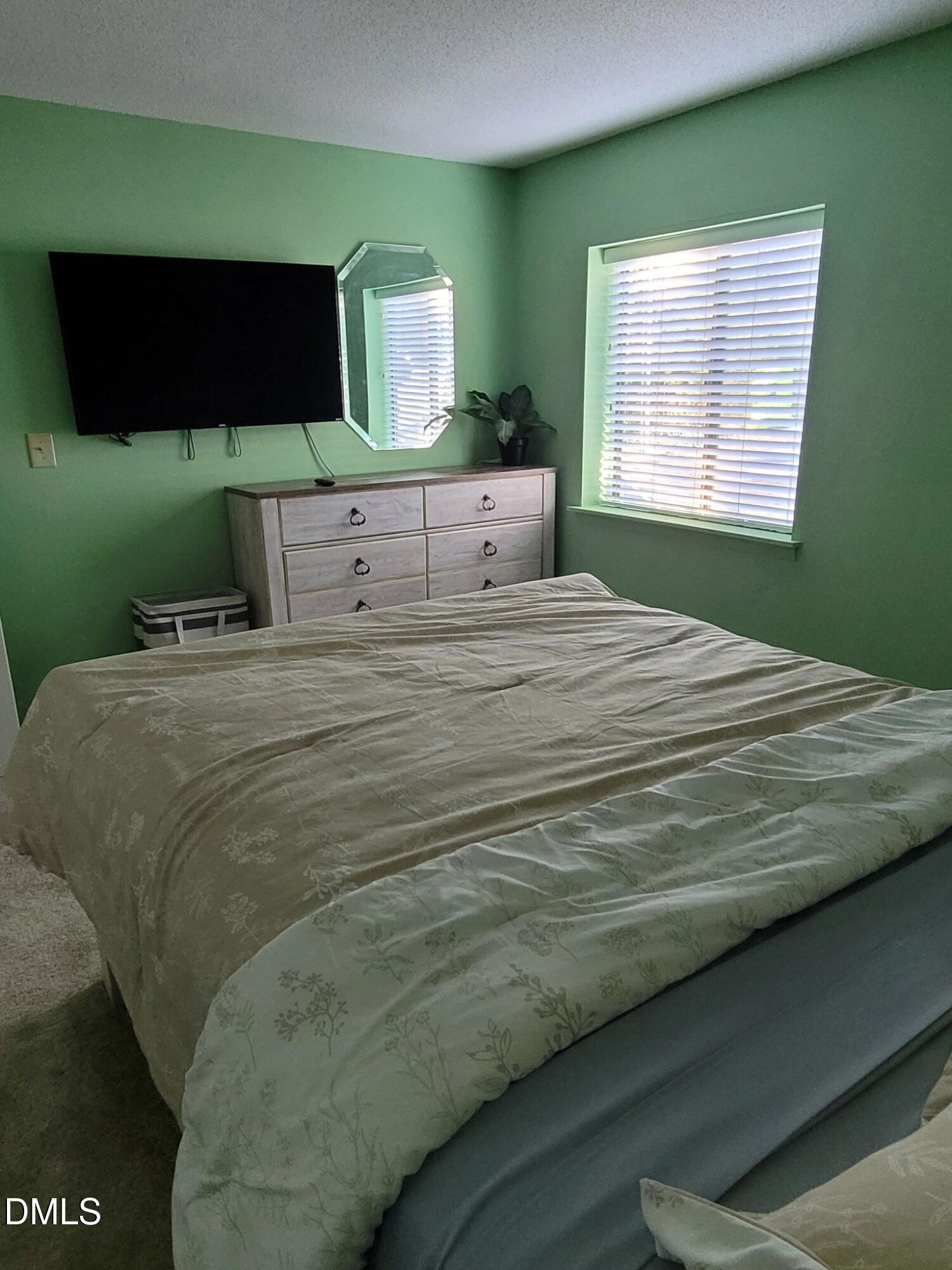 5018 Flint Ridge Place Raleigh, NC 27609 - Photo 7 of 14 IMG_20260529_144041 (2)