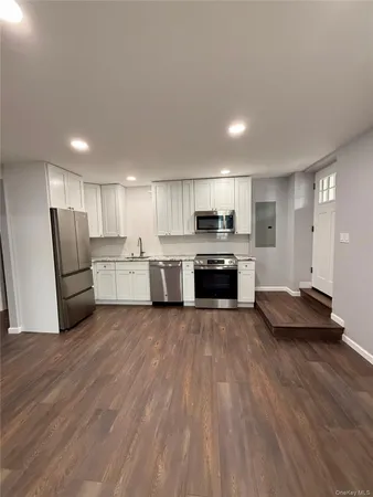 $2,200 | 19 Lee Avenue, Unit 1, Stony Point, NY 10980