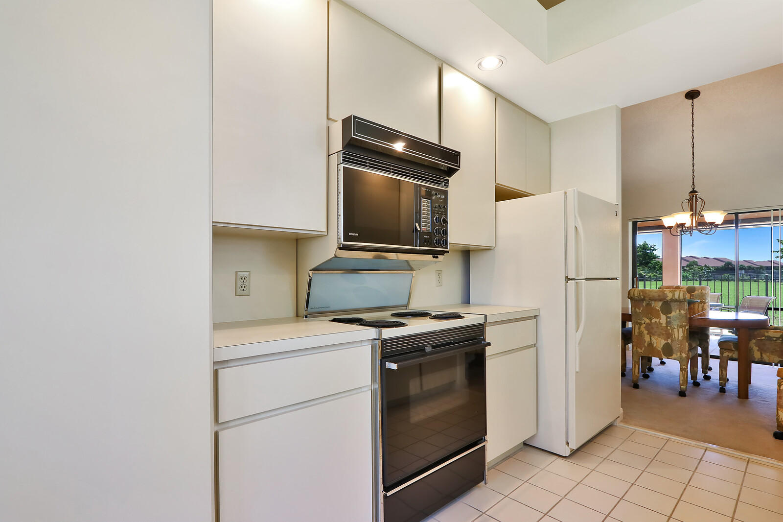 151 Ridge Road Jupiter, FL 33477 - Photo 18 of 50 Kitchen