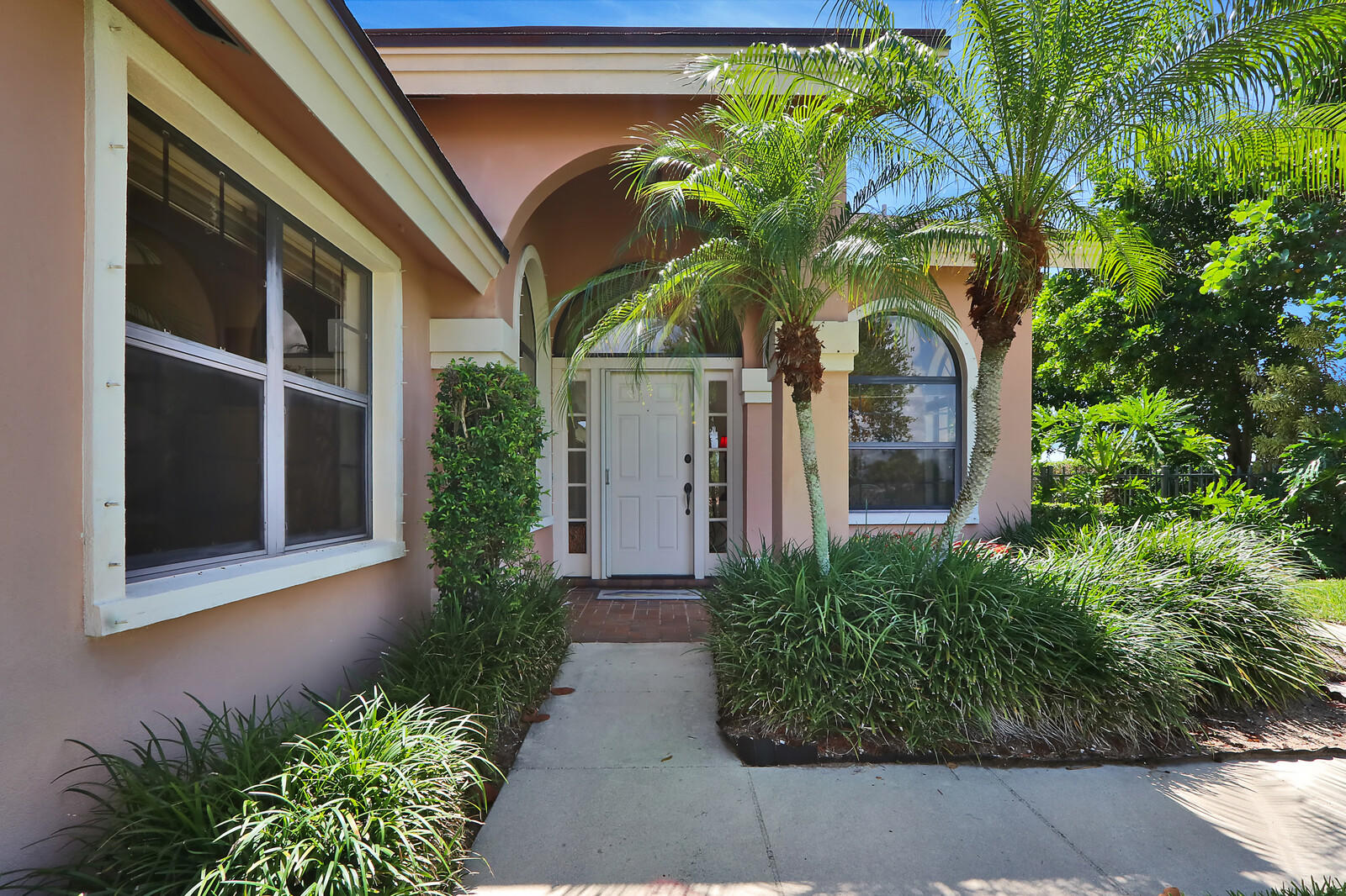 151 Ridge Road Jupiter, FL 33477 - Photo 6 of 50 Front Entrance