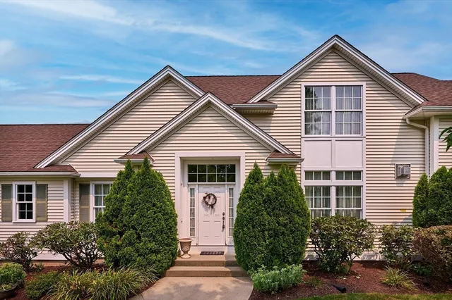 $599,900 | 26 Sandalwood Drive, Unit 26, Wilbraham, MA 01095