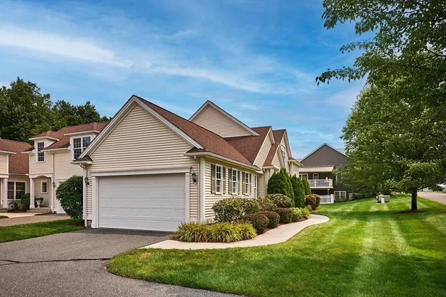 $599,900 | 26 Sandalwood Drive, Unit 26, Wilbraham, MA 01095