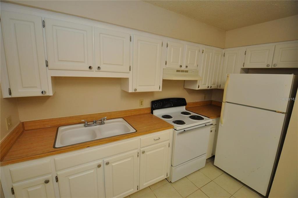 3812 Deeson Road, Unit 2 Lakeland, FL 33810 - Photo 6 of 15 Gallery Image 6