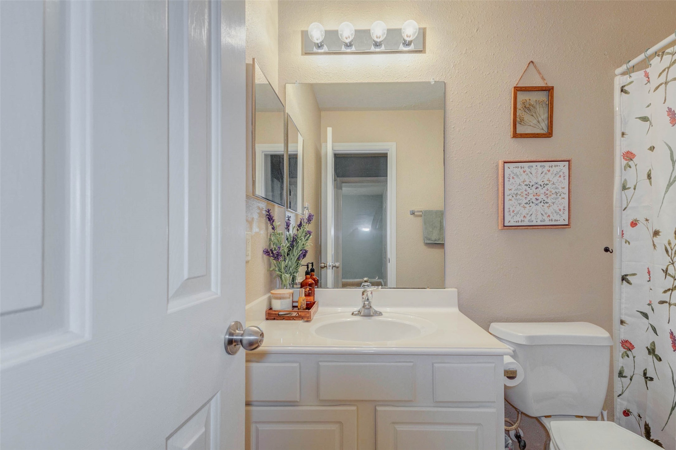 2326 Fern Lacy Drive Spring, TX 77388 - Photo 24 of 31 Full bathroom with vanity storage and convenient tub-shower combination.