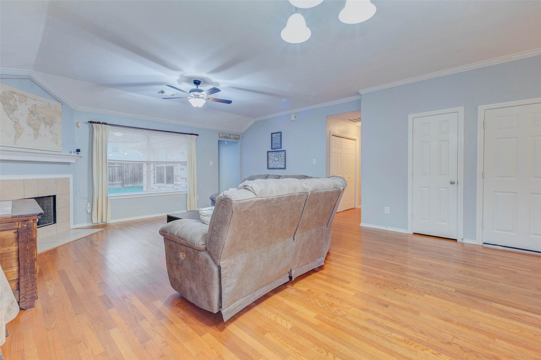 2326 Fern Lacy Drive Spring, TX 77388 - Photo 8 of 31 Expansive family room with vaulted ceiling, fireplace, and plenty of space to gather.