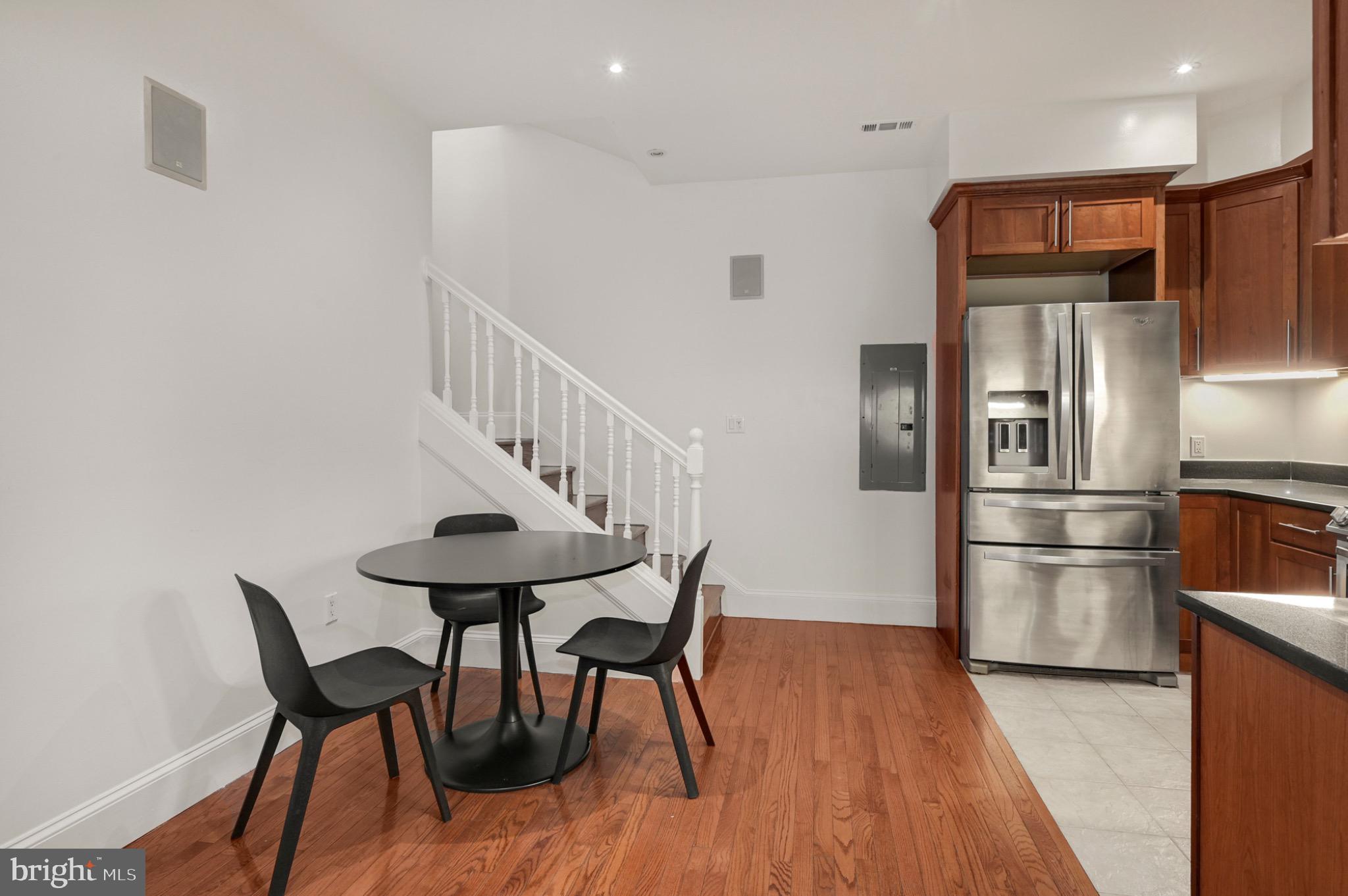 729 Kenyon Street Northwest Washington, DC 20010 - Photo 17 of 26 Modern dining space.(Unit A)