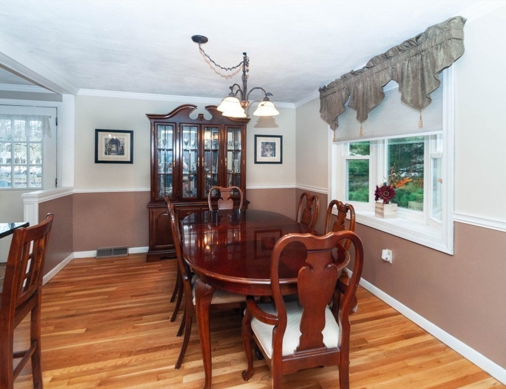 30 Burning Tree Road Natick, MA 01760 - Photo 10 of 32