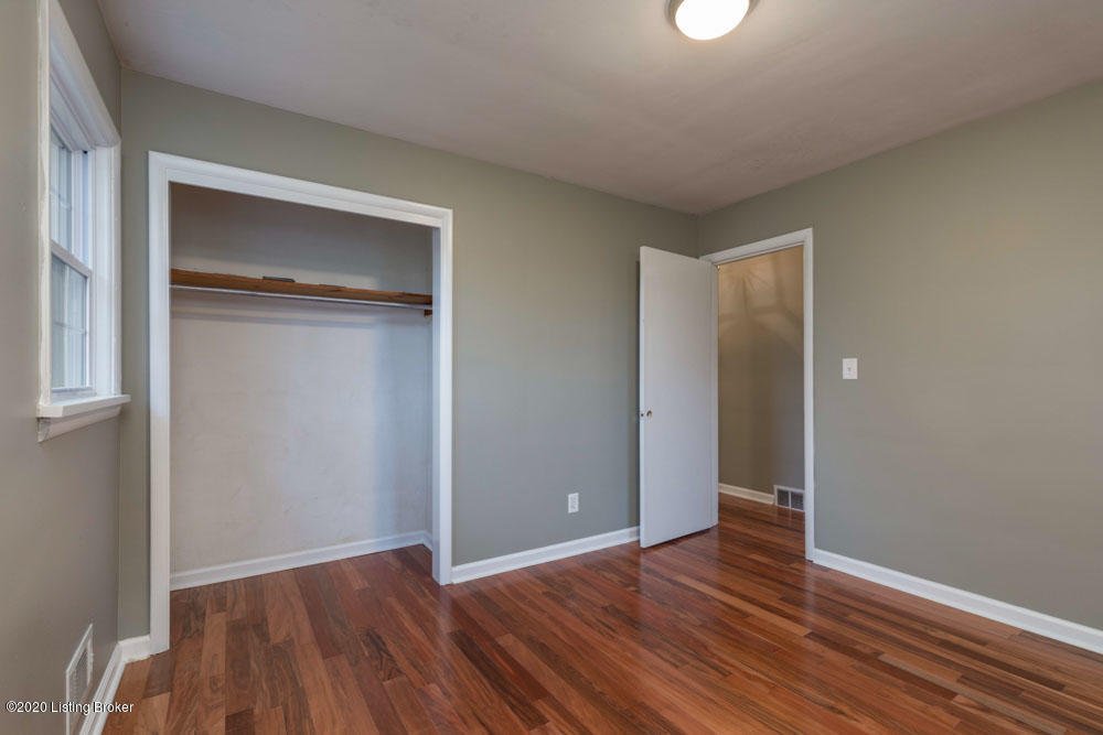 10707 Deering Road Louisville, KY 40272 - Photo 26 of 49 Deering026