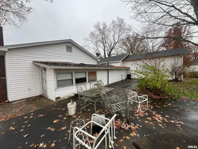 $79,900 | 1006 North Garfield Street, Marion, IL 62959