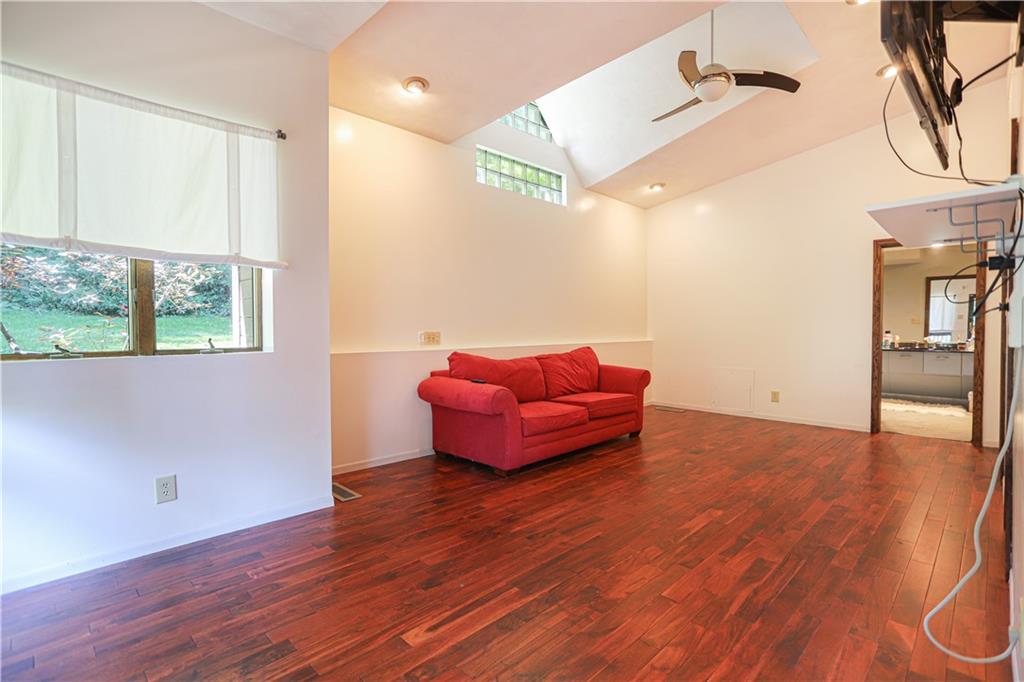 2242 Ferguson Road Allison Park, PA 15101 - Photo 13 of 25 Gallery Image 13