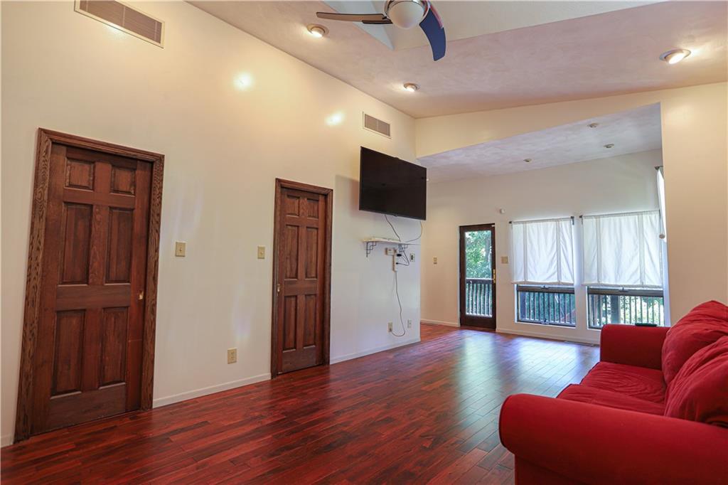 2242 Ferguson Road Allison Park, PA 15101 - Photo 15 of 25 Gallery Image 15