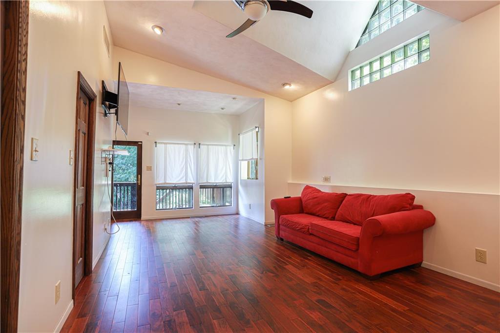 2242 Ferguson Road Allison Park, PA 15101 - Photo 16 of 25 Gallery Image 16