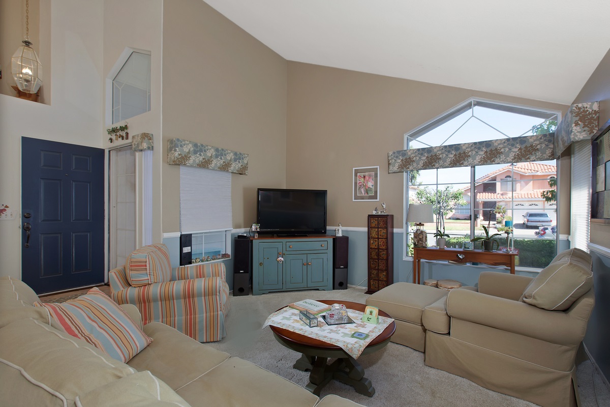 5015 Frazee Road Oceanside, CA 92057 - Photo 4 of 24