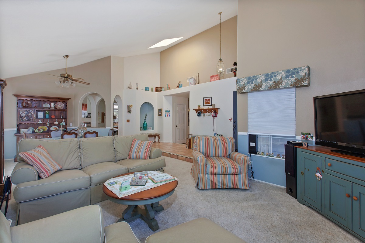 5015 Frazee Road Oceanside, CA 92057 - Photo 5 of 24