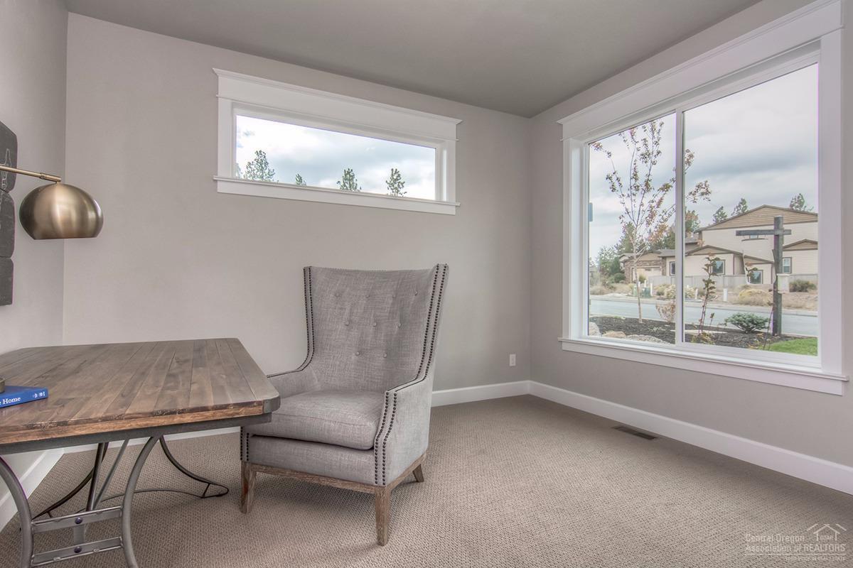 19537 Sager Loop Bend, OR 97702 - Photo 3 of 25 Gallery Image 3